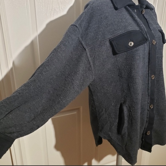 (SOLD) Free People Ruby Shacket - size small - Picture 3 of 4